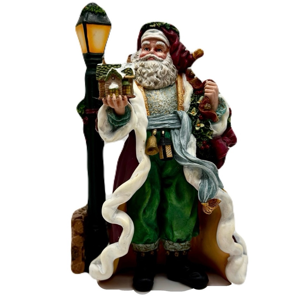 The Hamilton Collection, Thomas Kinkade "The Light Of St Nicholas" Figurine